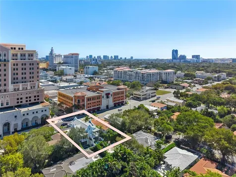 2710 S Le Jeune Road Coral Gables FL 33134