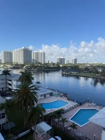 3113 S Ocean Drive Hallandale Beach FL 33009