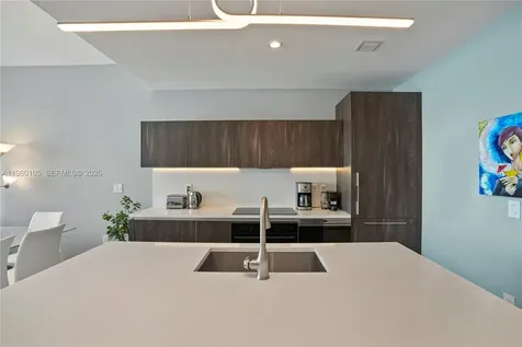 480 NE 31st Street Miami FL 33137