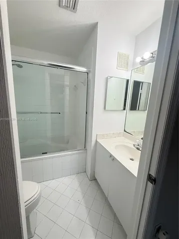 8838 W Flagler Street Miami FL 33174