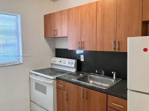 3696 William Avenue Miami FL 33133