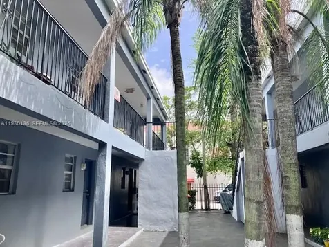 3696 William Avenue Miami FL 33133