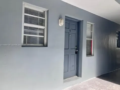3696 William Avenue Miami FL 33133