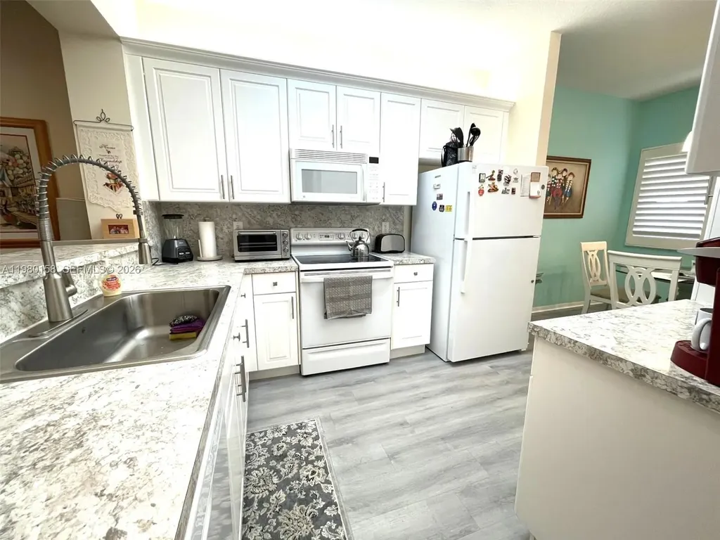 7775 Yardley Drive Tamarac FL 33321