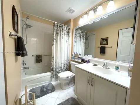 7775 Yardley Drive Tamarac FL 33321