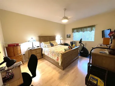 7775 Yardley Drive Tamarac FL 33321