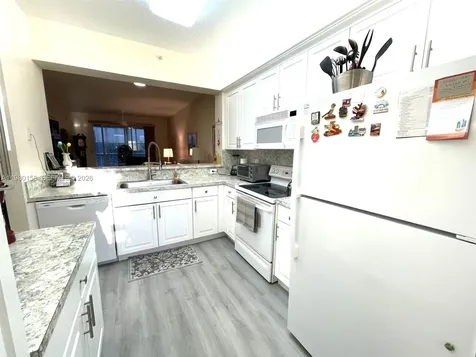 7775 Yardley Drive Tamarac FL 33321