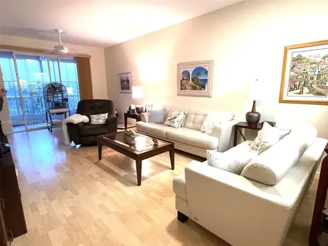 7775 Yardley Drive Tamarac FL 33321