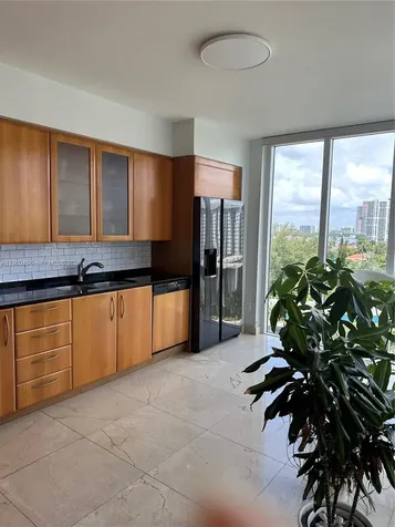 19111 Collins Avenue Sunny Isles Beach FL 33160