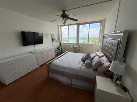 7441 Wayne Avenue Miami Beach FL 33141