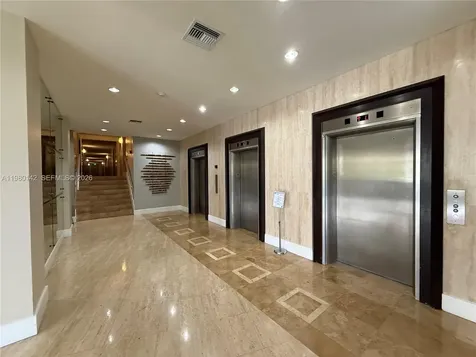 7441 Wayne Avenue Miami Beach FL 33141