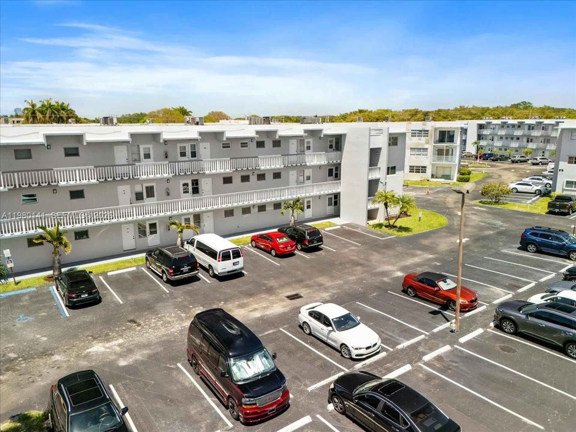 2200 Park Lane Hollywood FL 33021