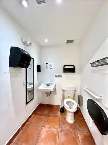 3390 SW Coral Way Miami FL 33142