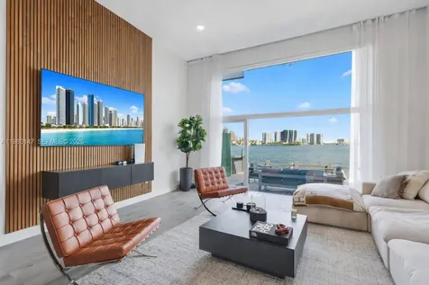 3927 NE 171st Street North Miami Beach FL 33160