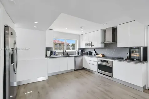 3927 NE 171st Street North Miami Beach FL 33160