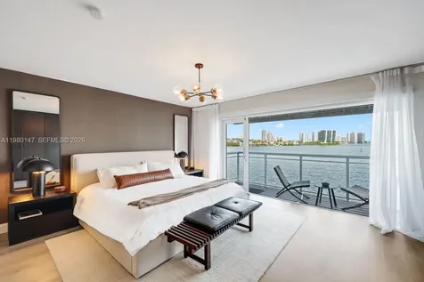 3927 NE 171st Street North Miami Beach FL 33160