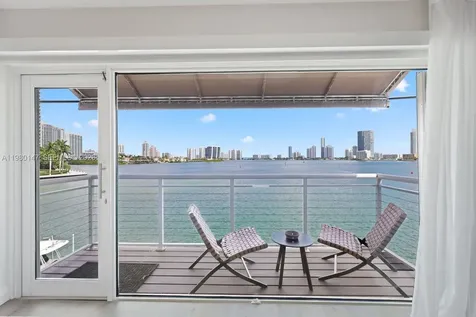 3927 NE 171st Street North Miami Beach FL 33160