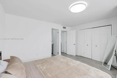 3927 NE 171st Street North Miami Beach FL 33160