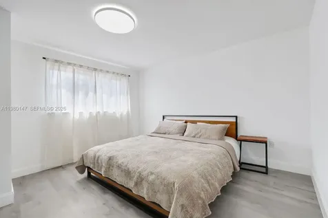 3927 NE 171st Street North Miami Beach FL 33160