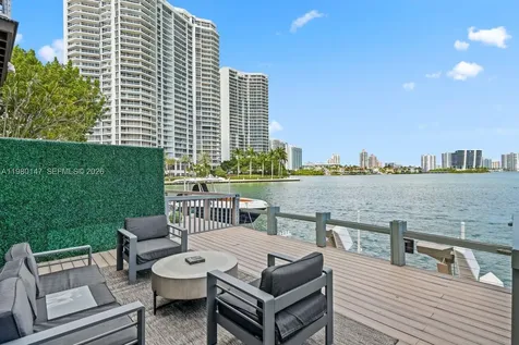 3927 NE 171st Street North Miami Beach FL 33160