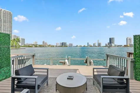 3927 NE 171st Street North Miami Beach FL 33160