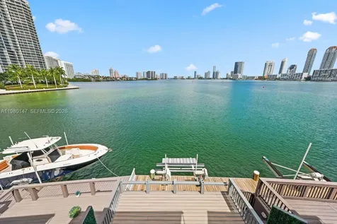 3927 NE 171st Street North Miami Beach FL 33160