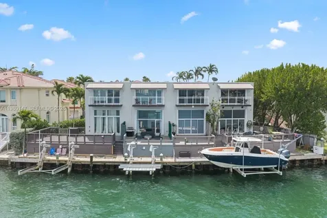 3927 NE 171st Street North Miami Beach FL 33160