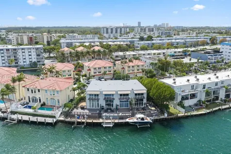 3927 NE 171st Street North Miami Beach FL 33160