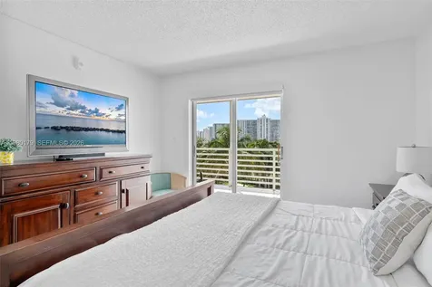 17801 N Bay Road Sunny Isles Beach FL 33160