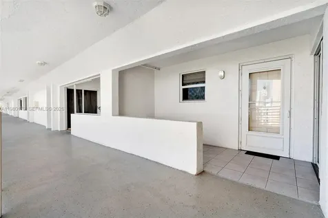 17801 N Bay Road Sunny Isles Beach FL 33160