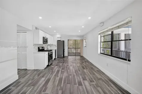 3265 Virginia Street Miami FL 33133