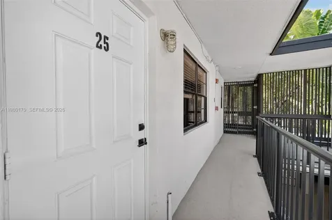 3265 Virginia Street Miami FL 33133