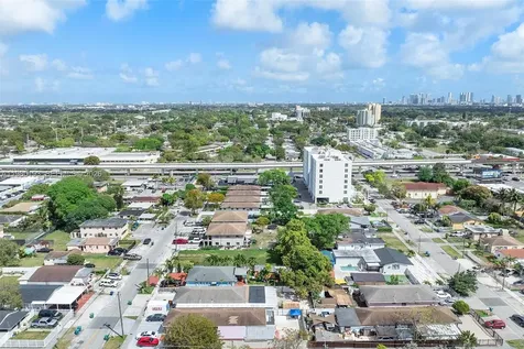 Miami FL 33142