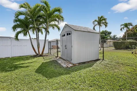 8008 NW 101st Avenue Tamarac FL 33321