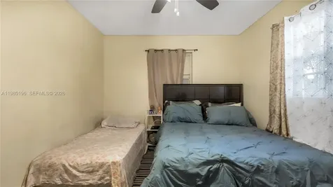 3570 NW 34th Way Lauderdale Lakes FL 33309