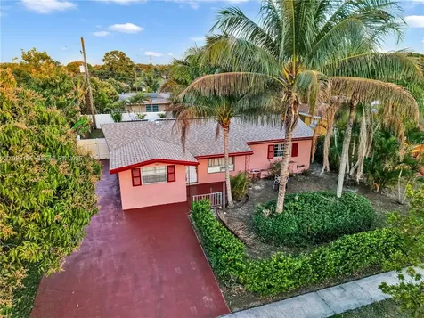 3570 NW 34th Way Lauderdale Lakes FL 33309