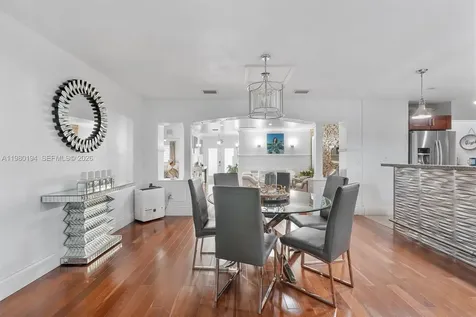 1520 SW 86th Court Miami FL 33144