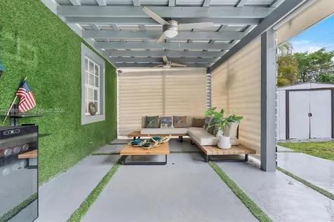 1520 SW 86th Court Miami FL 33144