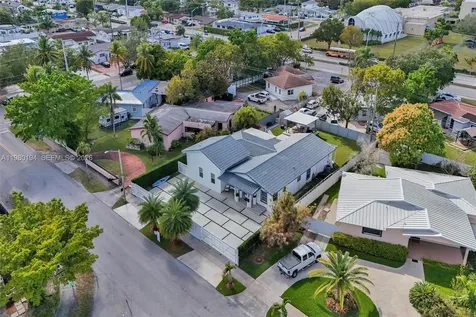 1520 SW 86th Court Miami FL 33144
