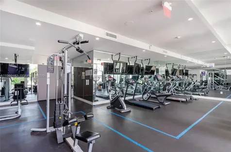 2100 Park Avenue Miami Beach FL 33139