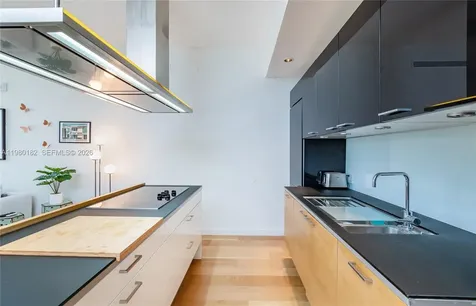 2100 Park Avenue Miami Beach FL 33139