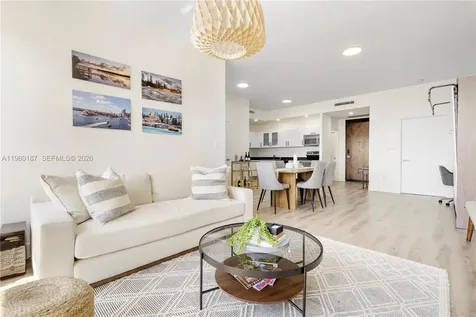 3250 Grand Avenue Miami FL 33133