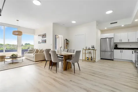 3250 Grand Avenue Miami FL 33133