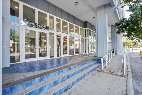 3250 Grand Avenue Miami FL 33133