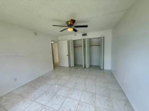 20850 San Simeon Way Miami FL 33179