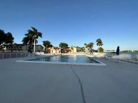20850 San Simeon Way Miami FL 33179