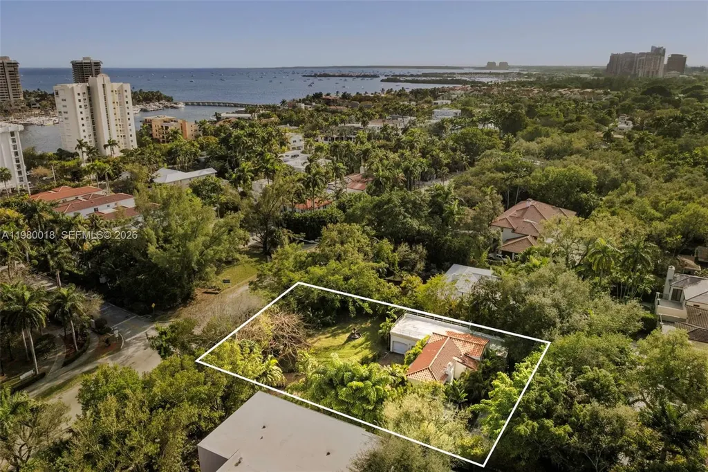 0-1645 S Bayshore Drive Coconut Grove FL 33133