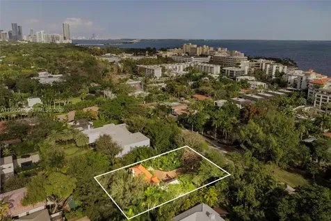 0-1645 S Bayshore Drive Coconut Grove FL 33133