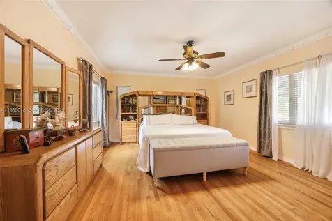 0-1645 S Bayshore Drive Coconut Grove FL 33133