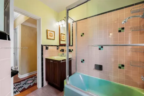0-1645 S Bayshore Drive Coconut Grove FL 33133